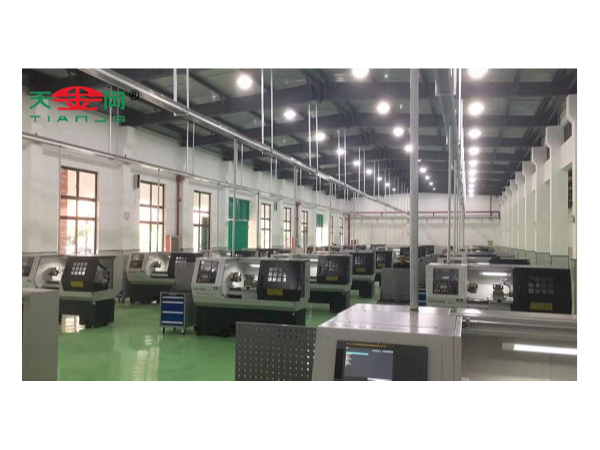 不懂的人怎么買工具柜，18年品牌工具柜廠家天金岡教你！