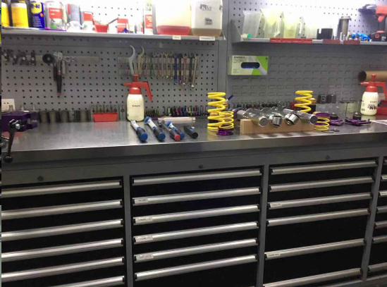 工具柜廠家天金岡已成功為上汽、吉利等眾多500強企業提供車間解決方案