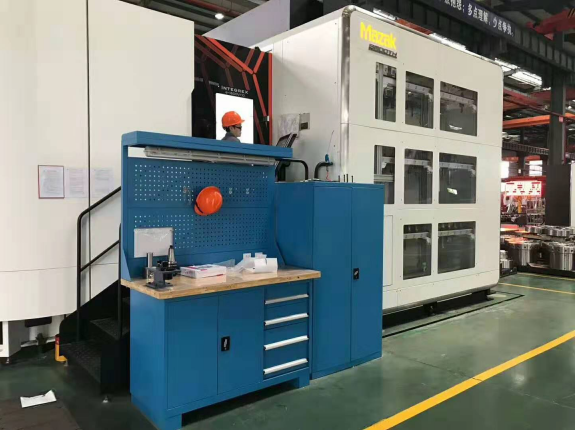 天金岡實(shí)木鉗工工作桌--客戶(hù)場(chǎng)景