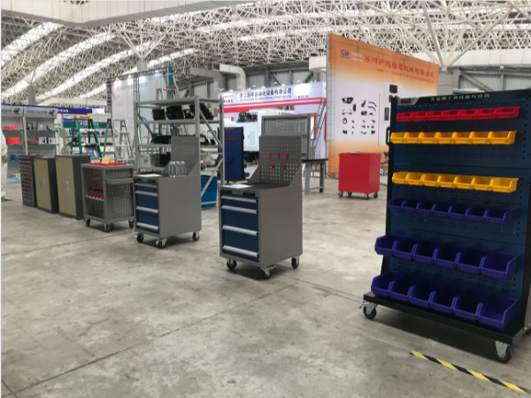 這個工具柜廠家專注行業18年，一心只為做好柜子！