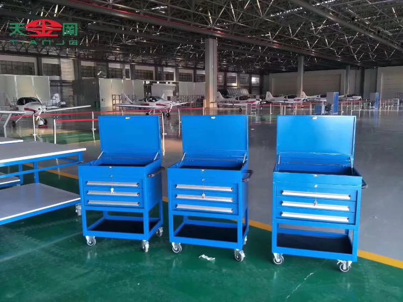 標(biāo)配工具柜