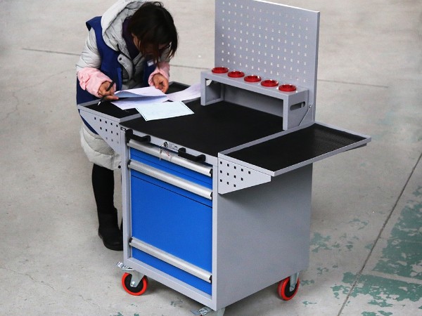 多功能cnc刀具車有什么特點？